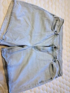 Old Navy Light Wash Women's Denim Shorts